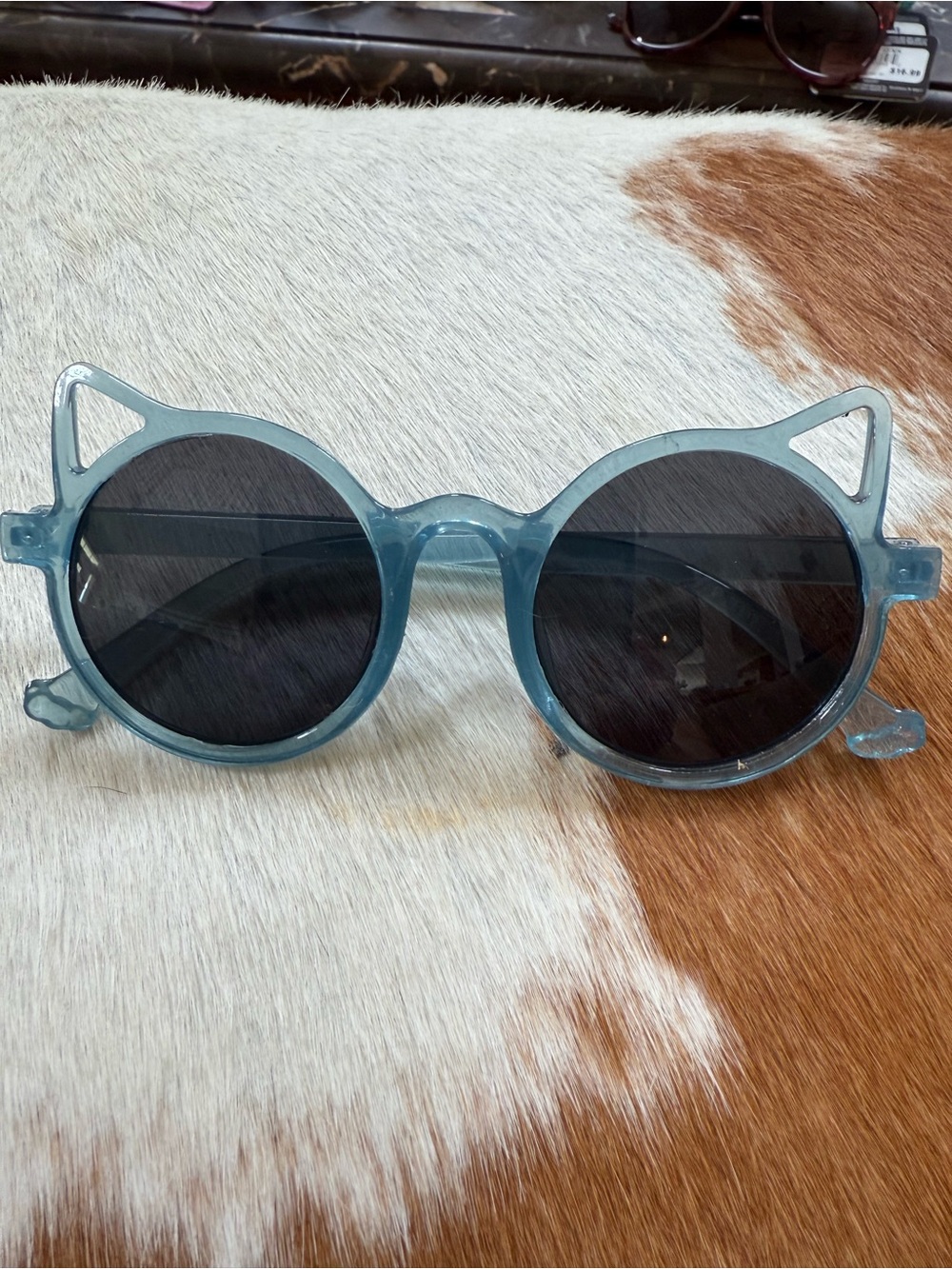 Children’s Cat-Ear Round Sunglasses in Translucent Blue NWT